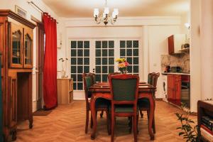 Appartements La Chouette - Appartement 70m2 PMR : photos des chambres