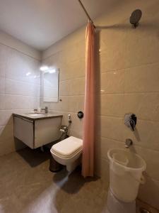 Hotel Shri Radha Nikunj - Opposite Prem Mandir