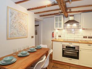 3 Settlebeck Cottages