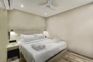 Hotel Luxury Embrace inn Near Exhibition center - Utan