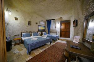 Triple Cave Room room in Emit Cave Hotel