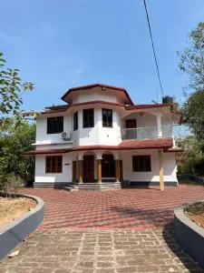 Souparnika Homestay - Irikkūr