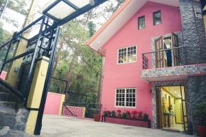 Cozy Baguio House - Outlook Drive (DOT accredited)