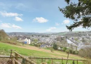 Dart View Cabin - Berry Pomeroy
