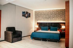 Deluxe Suite room in Grand Vaves Hotel