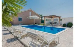 Holiday House Mell with pool - Rupalj