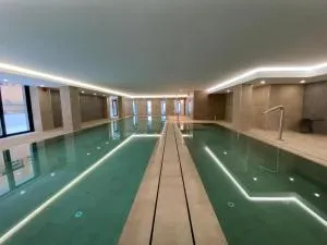 CP Top floor luxury studio with spa and pool - Gibilterra