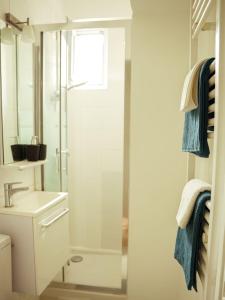 Appartements FLOWER - Metro a 6 minute : photos des chambres