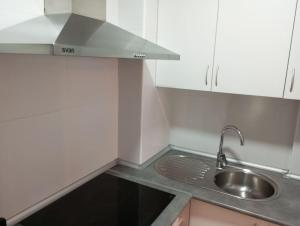 Apartamento de 2 habitaciones a 100 m de la playa