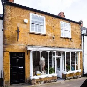 1 Bedroom (+sofa bed) Flat in Ilminster, Somerset - 查尔德