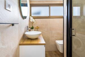Casa LOLA - Renovated Apt close to Center and Beach