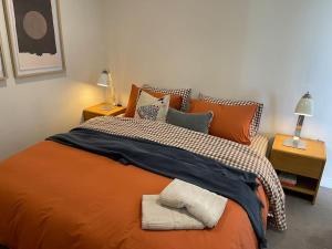 Stunning City Skyline Apartment - Beautiful Design -Free Parking