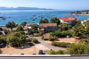 Hotels Hotel Les Eucalyptus : photos des chambres
