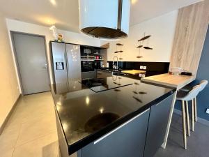 Appartements Loft 174m2, Terrasse, Garages prive/ proche Valence : photos des chambres
