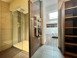 Appartements Loft 174m2, Terrasse, Garages prive/ proche Valence : photos des chambres