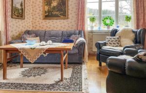 2 Bedroom Awesome Home In Storfors