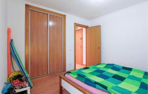 Cozy Apartment In Torrevieja With Wifi