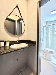 005 - Apto com 2 dormitórios na praia de Bombas