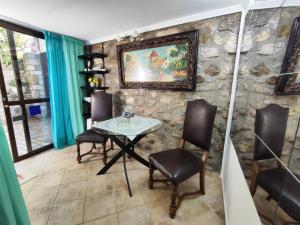 Naupactus unique harbor apartment in a stone house!