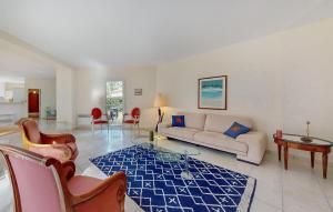 Stunning Home In Les Mathes With Wifi