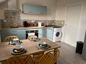 Appartement les pieds dans leau à Hauteville sur mer