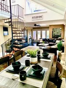 Just Like Home #8:OKC Pool, Billiards, Hot tub - Okarche