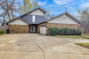 Just Like Home #8:OKC Pool, Billiards, Hot tub