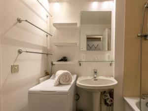 Appartement skis aux pieds avec parking, wifi, animaux admis à Val-dIsère - FR-1-694-238