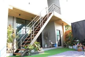 柴-不想回家 寵物友善包棟民宿 - Shang-fu-ts'un