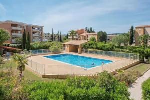 Charmant T2 piscine proche plage