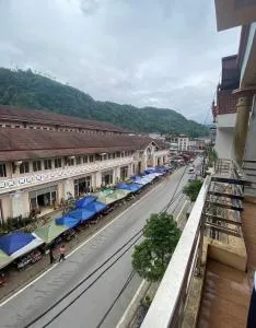 Quang Hiếu Hostel - Sa Pả