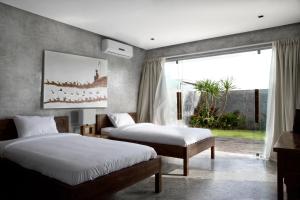 Surflodge Limasan Bali