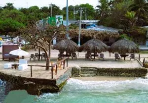 PUNTA ARENA BEACH HOUSE - Turbaco