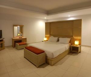 Glisten Up Villa Beach Side Sanur!