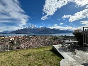 Lake view, Garden, Balcony in Gravedona - Larihome A61 - 孔西里奥-迪鲁姆 Lake view, Garden, Balcony in Gravedona - Larihome A61 - 孔西里奥-迪鲁姆