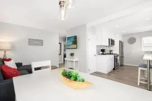 Balboa Paradise - Renovated Coastal Haven - San Joaquin Hills