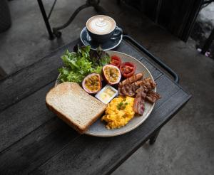 Ombra House No. 21-24