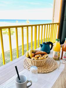 Escale au Sud, un appart les pieds dans l eau :)