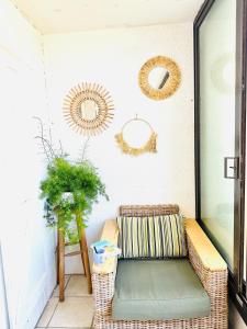 Escale au Sud, un appart les pieds dans l eau :)