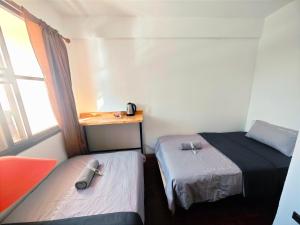 Phòng 2 Giường Đôi (Double Room with Two Double Beds)