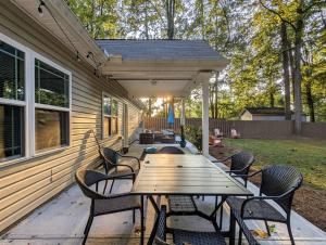 Spacious Family Friendly Home with Large Fenced in Yard