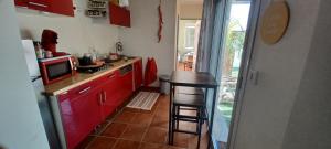 Sejours chez l'habitant L'Escale - private bed, shower room & kitchen : photos des chambres
