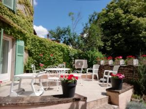 Maisons de vacances Un paradis au milieu des vignobles de Bourgogne : Maison 4 Chambres