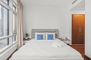 The Lofts - Luxurious space with Burj Khalifa View