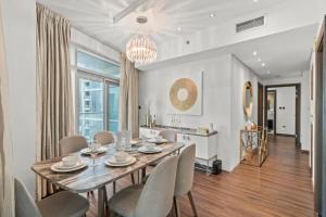 The Lofts - Luxurious space with Burj Khalifa View