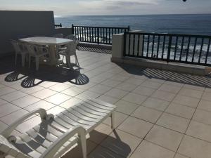 13 Skiathos Beachfront Apartment in Shakas Rock