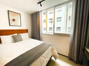 Studio ao lado do Shopping Frei Caneca e pertinho da Av Paulista