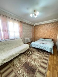 Уютная однокомнатная 10 квартира в центре города Шымкент - 3hvězdičkové hotely ve městě Šymkent