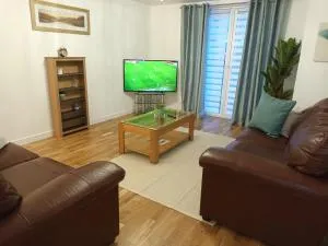 Spacious Elegant 2-BR Apartment in Aberdeen City Centre - Old Aberdeen