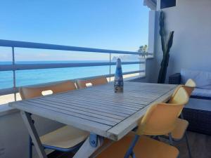 Apartamento con acceso directo al mar en Altea y parking